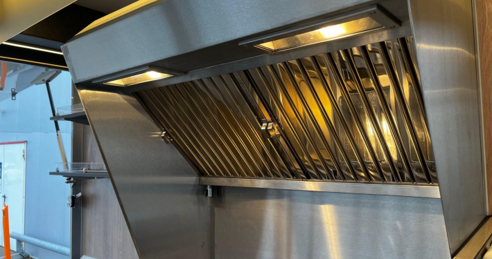 112217-verkaufsfahrzeug-imbiss-galerie-4