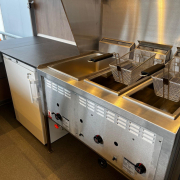 112217-verkaufsfahrzeug-imbiss-galerie-5