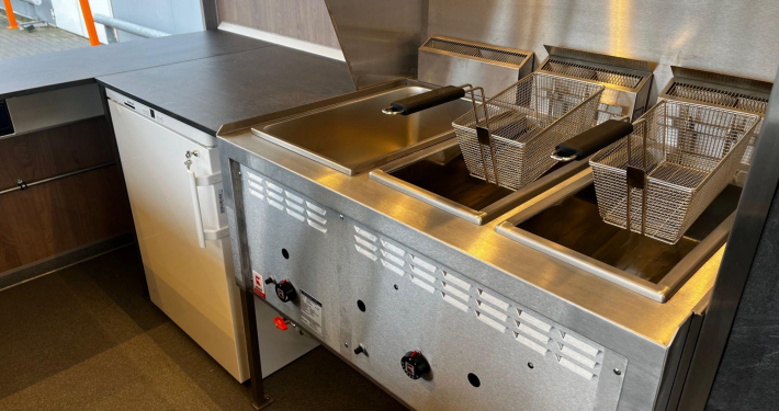 112217-verkaufsfahrzeug-imbiss-galerie-5