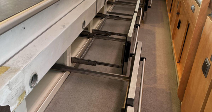 412707-verkaufsmobil-fleisch-und-wurst-13