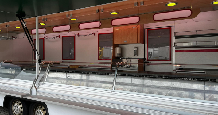 412707-verkaufsmobil-fleisch-und-wurst-22