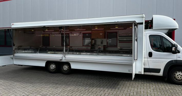 412707-verkaufsmobil-fleisch-und-wurst-23