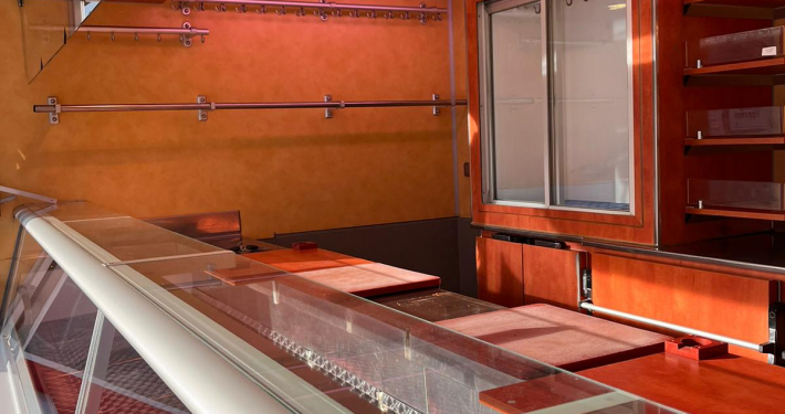 412798-verkaufsfahrzeug-fleischprodukte-galerie-4