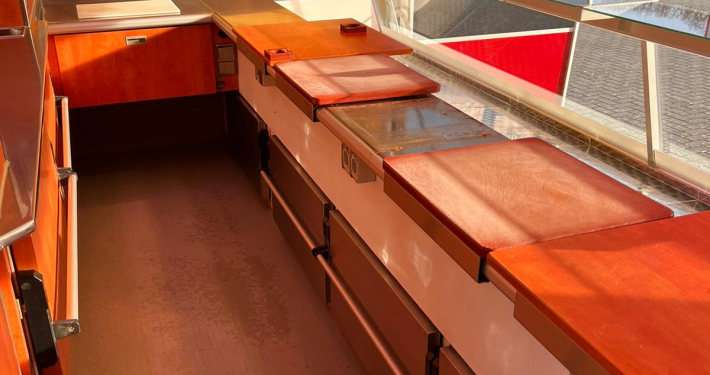 412798-verkaufsfahrzeug-fleischprodukte-galerie-5