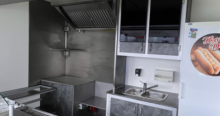 511850-verkaufsanhaenger-imbiss-galerie-8